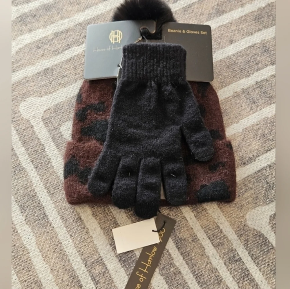 NWT House of Harlow 1960 Black and Brown Animal Print Hat & Black Glove Set